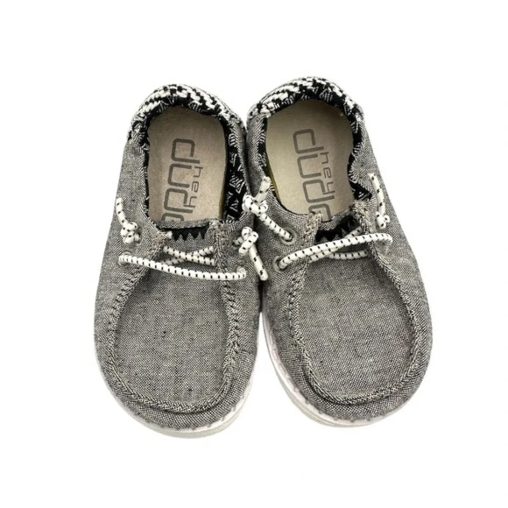 Kids Hey Dude Shoes Gray‎ Canvas Slip On Loafers Toddler Kids Size 6 Lightweight